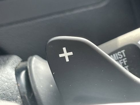 Used 2015 Toyota Camry XSE image 21