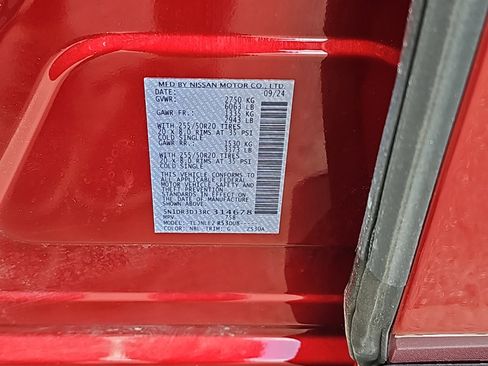 Used 2024 Nissan Pathfinder Platinum w/ Cargo Package image 37