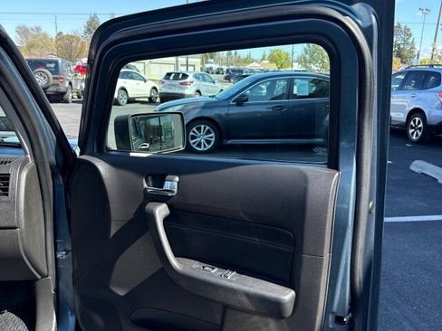 Used 2007 HUMMER H3 AWD/4WD image 17