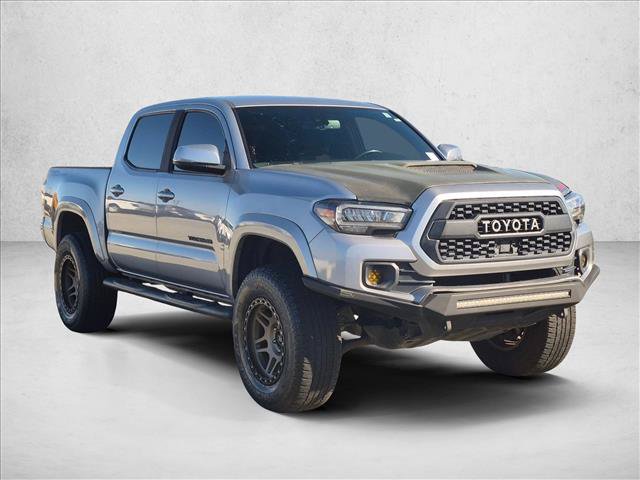 Used 2020 Toyota Tacoma TRD Sport w/ Technology Package RWD image 3