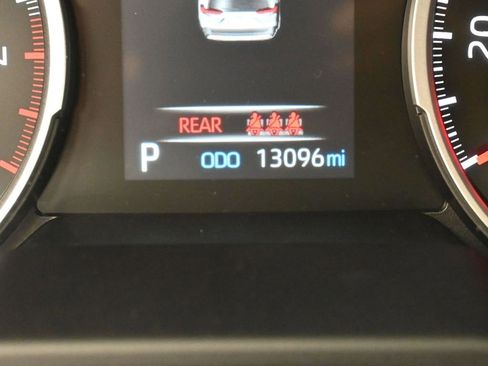 Certified 2022 Toyota RAV4 XLE image 19