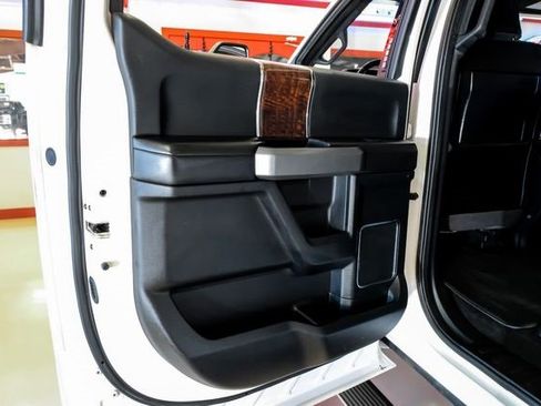 Used 2017 Ford F350 Platinum w/ Platinum Ultimate Package image 44