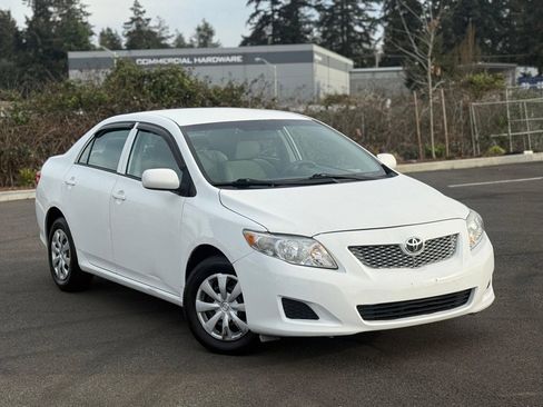 Used 2010 Toyota Corolla FWD image 2