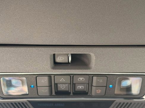 Used 2024 Ford F250 Lariat image 19