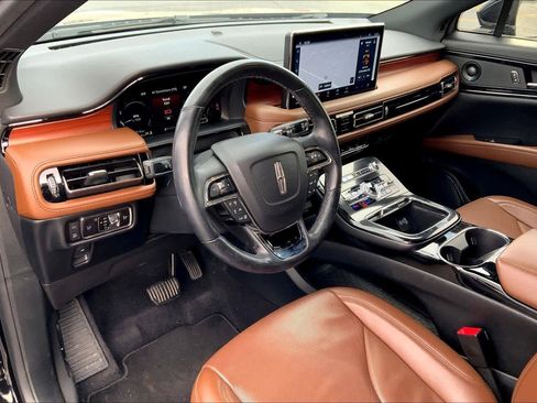 Used 2023 Lincoln Nautilus Reserve w/ Equipment Group 201A image 18