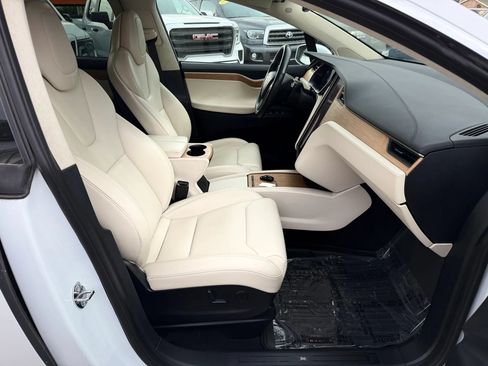 Used 2019 Tesla Model X Long Range AWD/4WD image 25