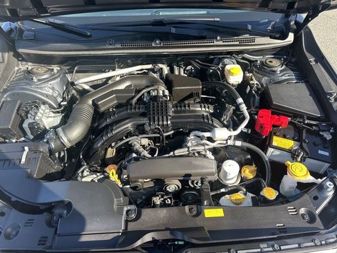 Used 2024 Subaru Crosstrek 2.0i Premium image 33