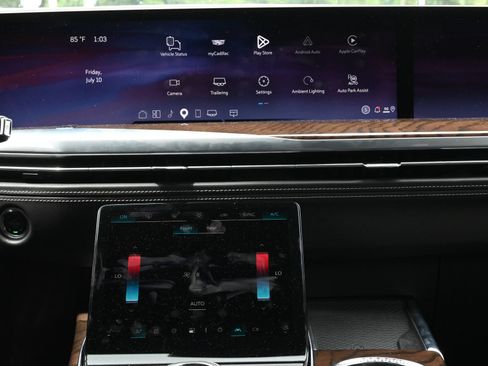 Certified 2026 Cadillac Escalade ESV Platinum Sport w/ LPO, ONYX Package AWD/4WD image 12