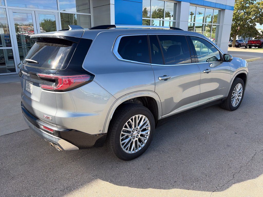 Used 2026 GMC Acadia Denali w/ Super Cruise Package AWD/4WD image 3