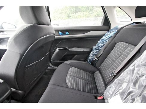 New 2026 Kia K5 LXS FWD image 11