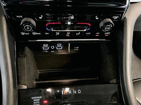 Used 2021 Jeep Grand Cherokee L Limited AWD/4WD image 24