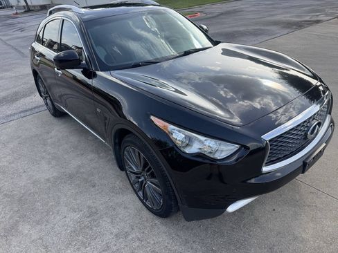 Used 2017 INFINITI QX70 2WD w/ Limited Package image 8