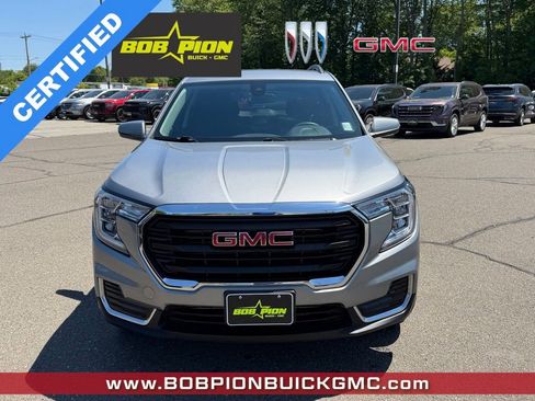 Certified 2023 GMC Terrain SLE w/ Driver Convenience Package AWD/4WD image 6