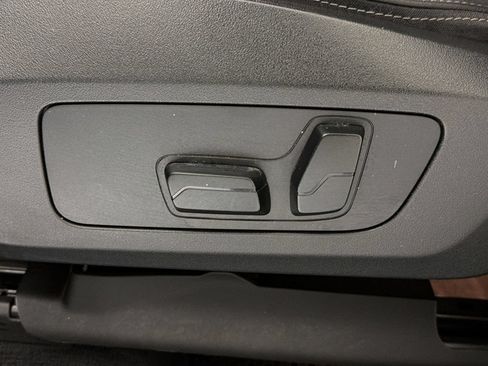 Used 2025 BMW X1 xDrive28i AWD/4WD image 6