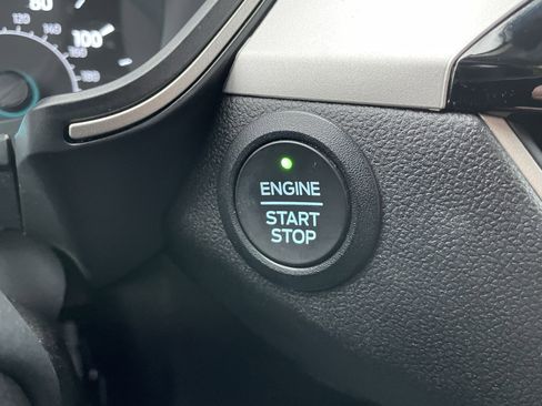 Used 2022 Ford Escape SE w/ Convenience Package image 21