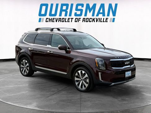Used 2022 Kia Telluride S AWD/4WD image 1