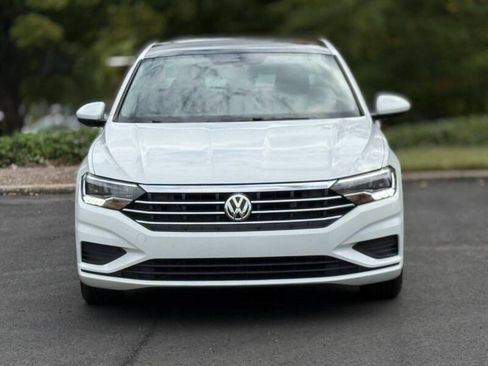 Used 2019 Volkswagen Jetta SE FWD image 4