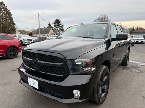 Used 2019 RAM 1500 Express w/ Express Value Package image 3