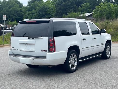 Used 2012 GMC Yukon XL Denali RWD image 2