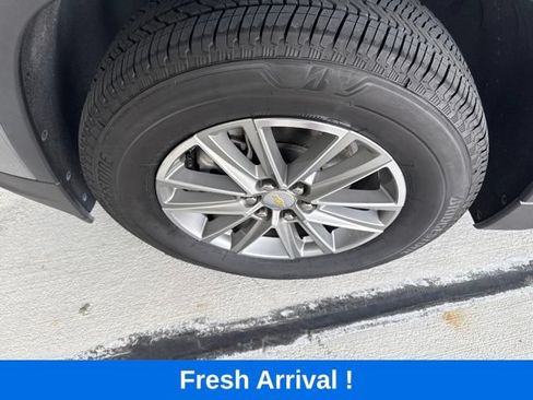 Used 2023 Chevrolet Traverse LT FWD image 22