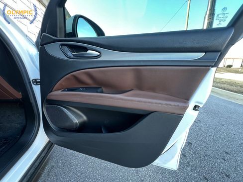 Used 2018 Alfa Romeo Stelvio Sport w/ Quick Order Package 22J Sport image 41