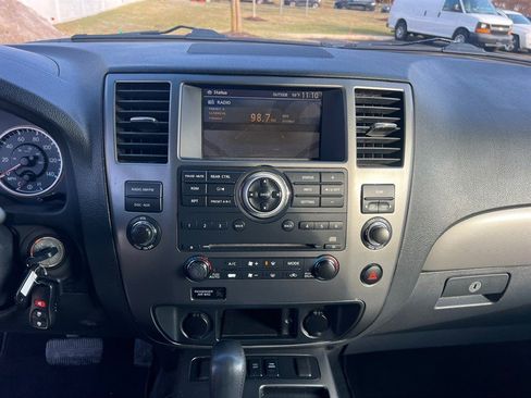 Used 2010 Nissan Armada SE image 31