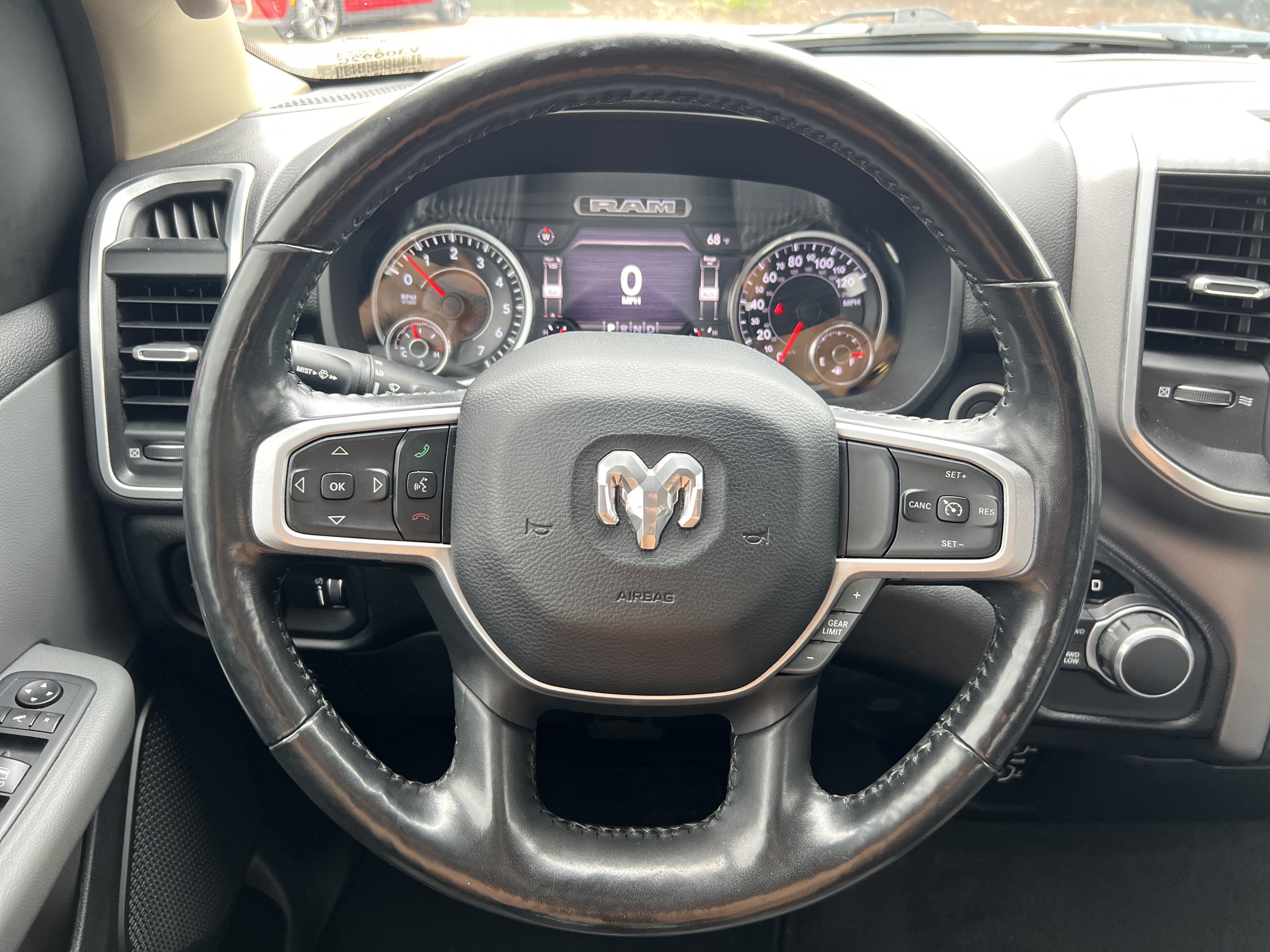Used 2020 RAM 1500 Big Horn AWD/4WD image 18