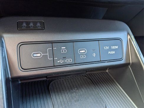 Used 2025 Hyundai Kona SEL image 31