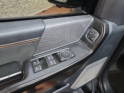 Used 2022 Ford F150 Platinum w/ Equipment Group 701A High image 26