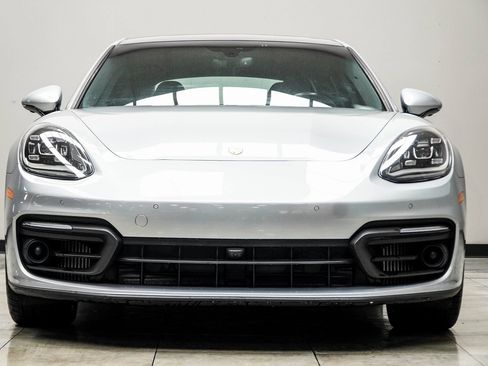 Used 2021 Porsche Panamera 4 AWD/4WD image 10