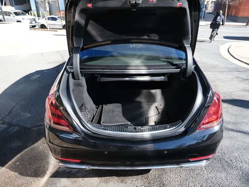 Used 2018 Mercedes-Benz S 560 4MATIC Sedan w/ Premium Package image 10