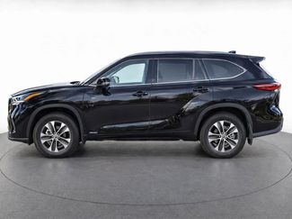 Used 2026 Toyota Highlander XLE AWD/4WD video 4