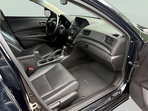 Used 2015 Acura ILX w/ Technology Package FWD image 18