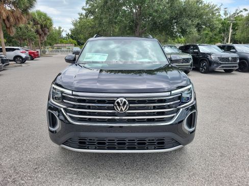 New 2026 Volkswagen Atlas SE FWD image 2