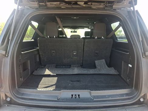 Used 2019 Ford Expedition Max XLT image 29