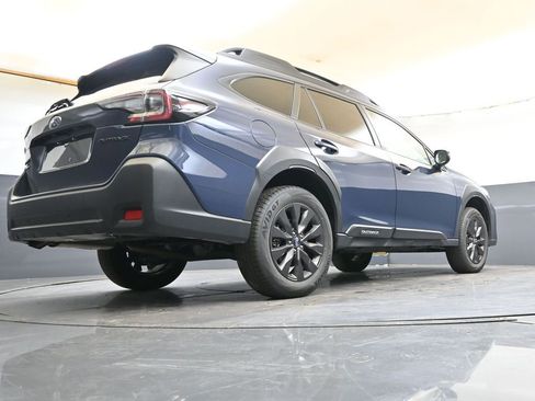 Certified 2025 Subaru Outback Onyx Edition AWD/4WD image 34
