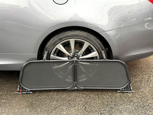 Used 2015 Lexus IS 250C image 24