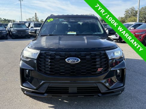 Certified 2025 Ford Explorer ST image 8