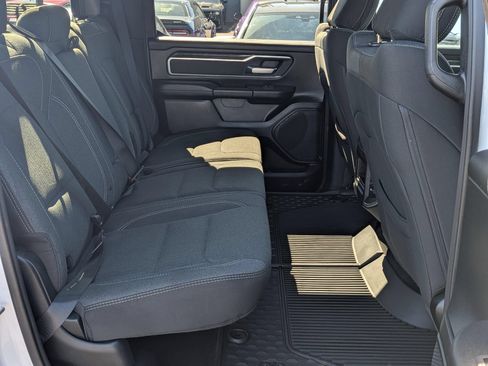 Used 2020 RAM 1500 Big Horn AWD/4WD image 9