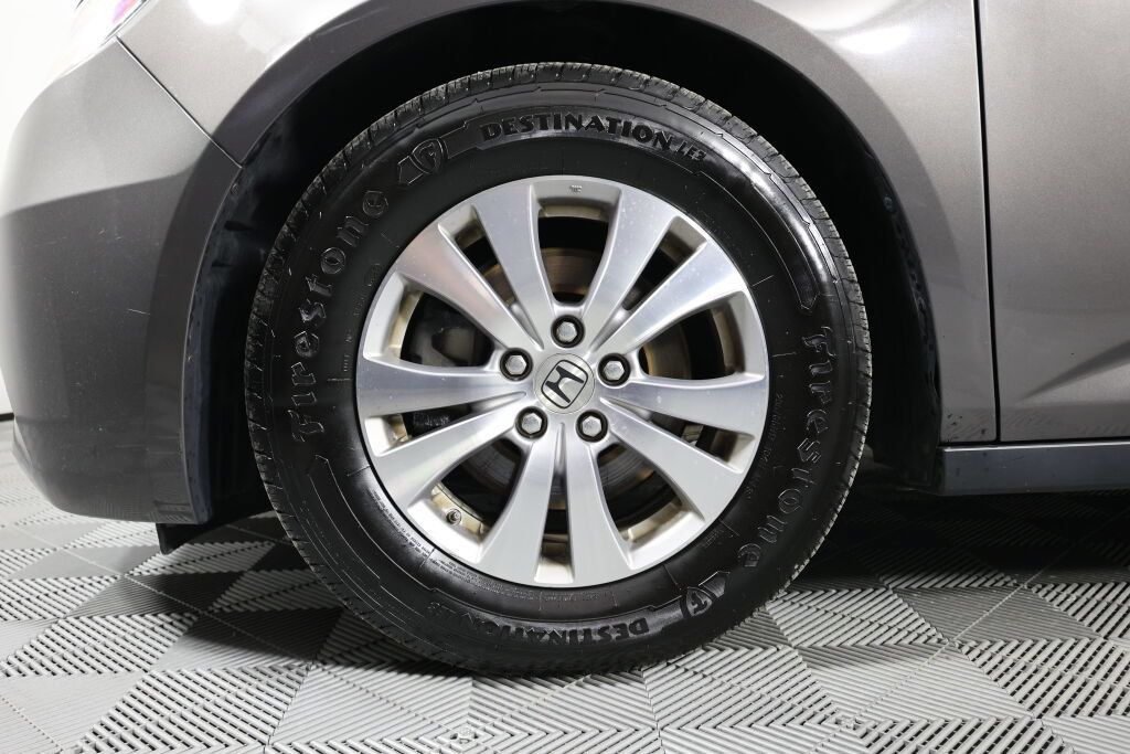Used 2015 Honda Odyssey EX image 9