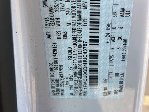 Used 2017 Ford Escape SE w/ Equipment Group 201A image 20