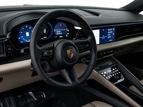 Certified 2025 Porsche Macan 4 Electric image 4