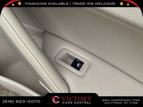 Used 2015 Volkswagen Golf S image 16