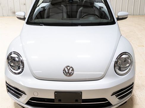 Used 2017 Volkswagen Beetle 1.8T SE image 10