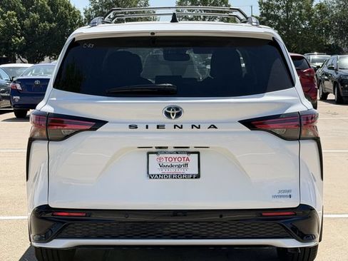 Certified 2024 Toyota Sienna XSE FWD image 6