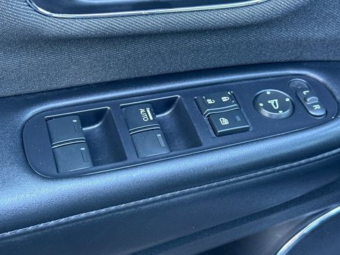 Used 2022 Honda HR-V EX image 13