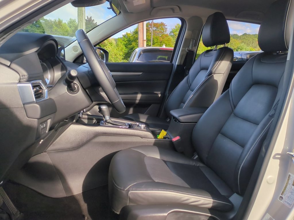 Certified 2025 MAZDA CX-5 AWD 2.5 S w/ Select Package image 22