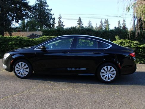 Used 2016 Chrysler 200 LX FWD image 12