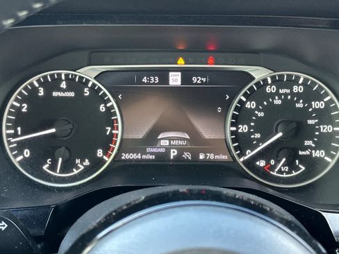 Used 2023 Nissan Pathfinder SL FWD image 32