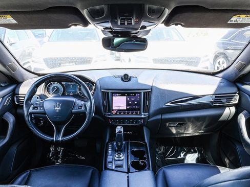 Used 2023 Maserati Levante Modena AWD/4WD image 13